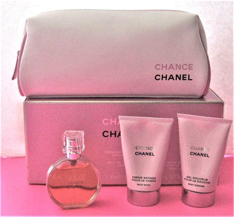 chanel seifenspender|chanel gift set.